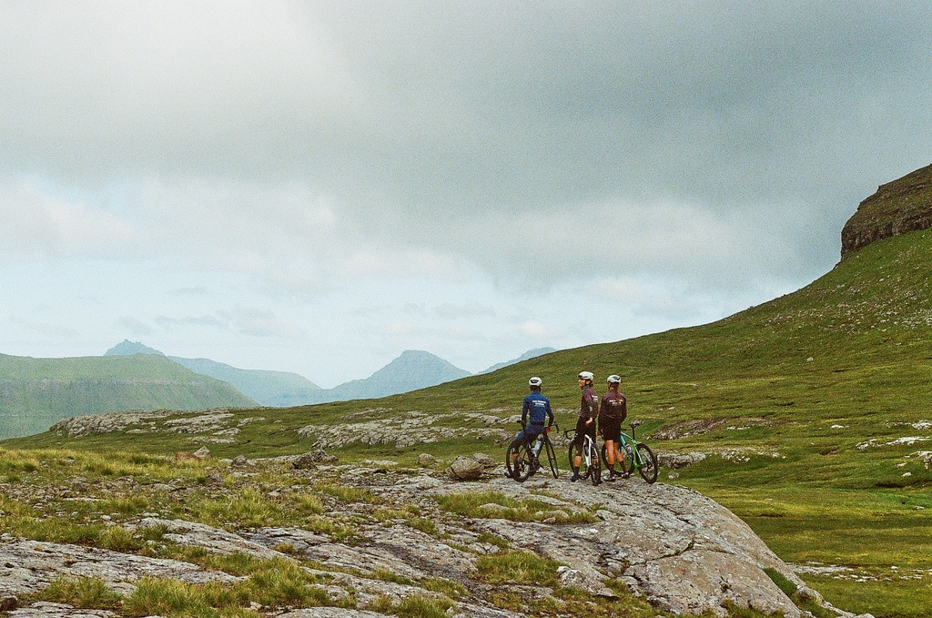 PAS NORMAL STUDIOS Control Fleece Bib